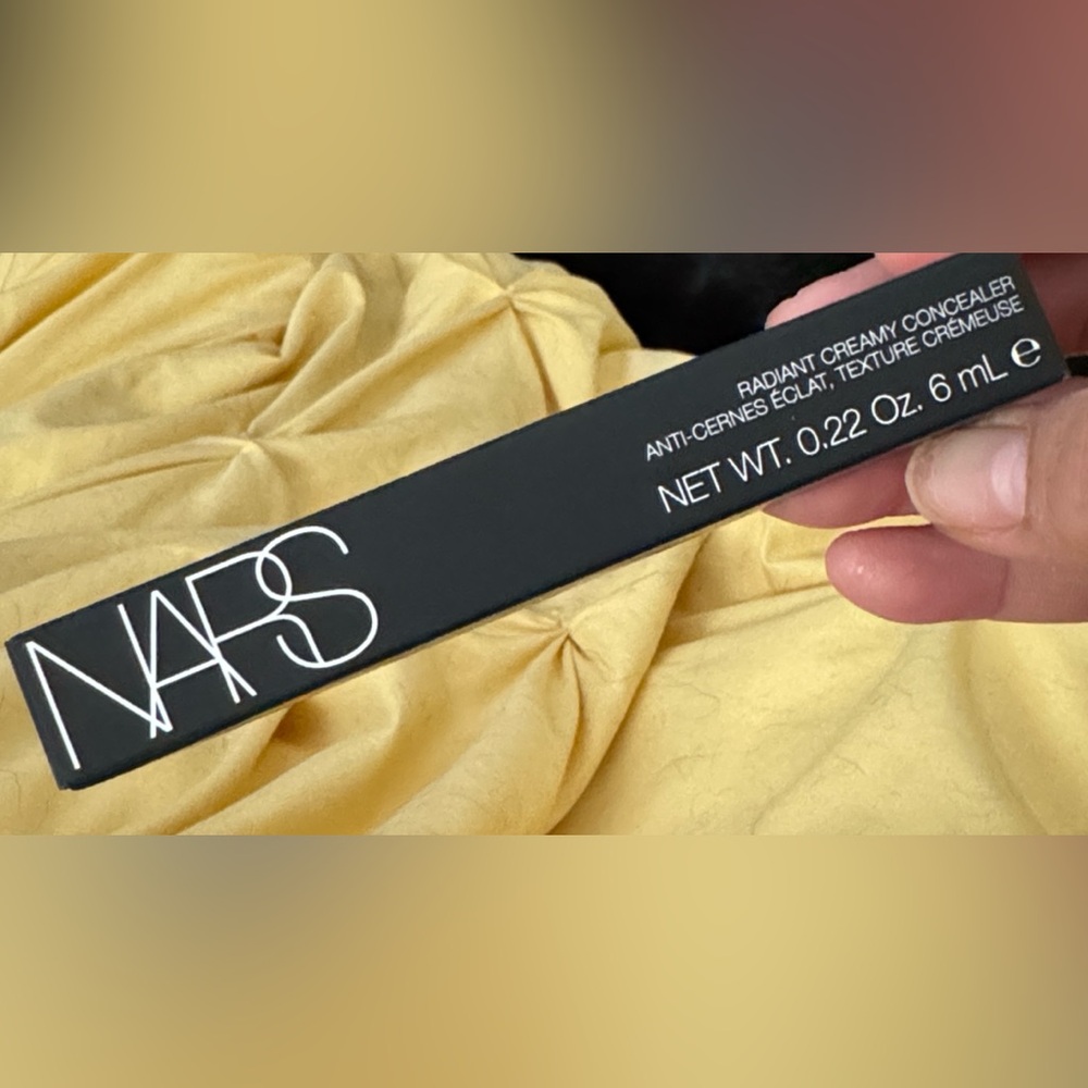 NARS Radiant Creamy Concealer - Light 2 Vanilla
